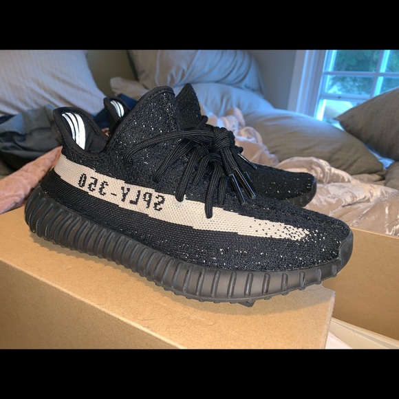 Yeezy Adidas 350 boost v1 core black and white - Picture 2 of 2